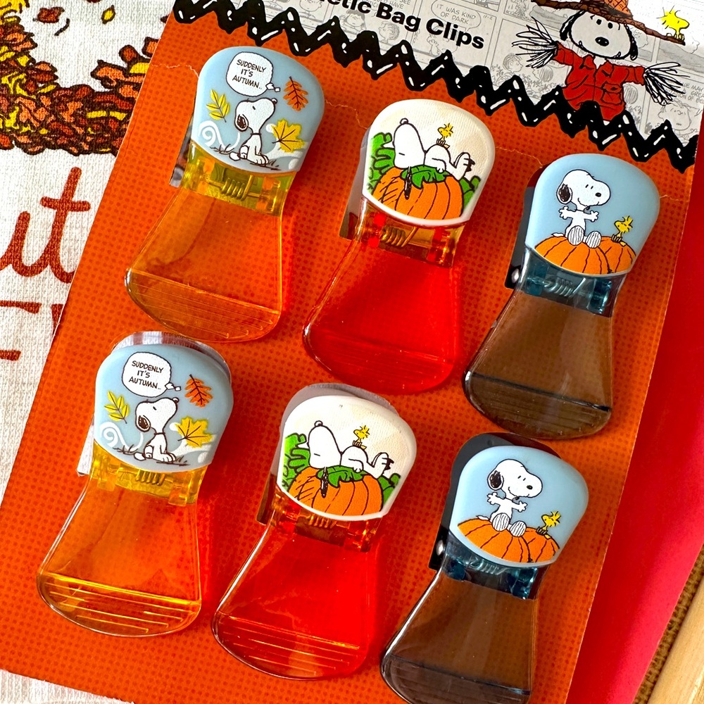 Peanuts Snoopy Magnetic Bag Clips Fall pumpkin Set of 6 Cartoon